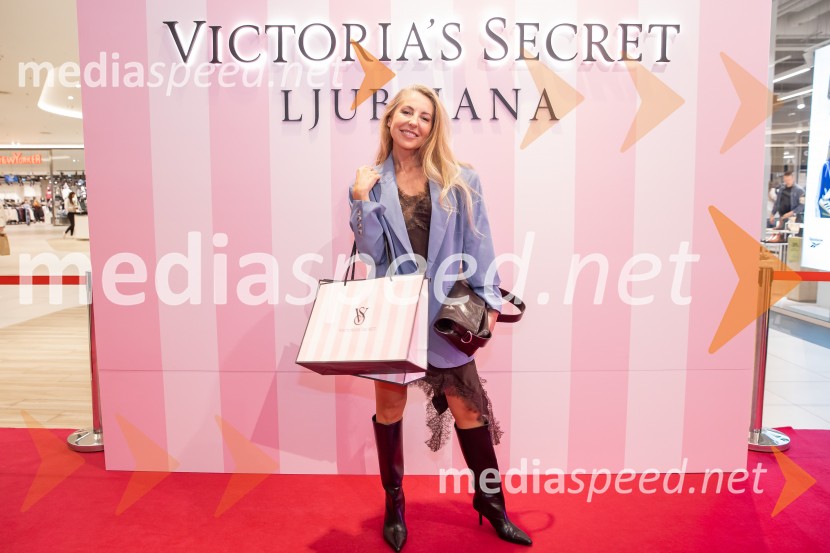  Hajdi Korošec Jazbinšek, pevkaVictoria's Secret odprla svojo prvo trgovino v Sloveniji