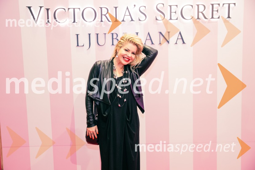  Neža Buh-Neisha, glasbenicaVictoria's Secret odprla svojo prvo trgovino v Sloveniji