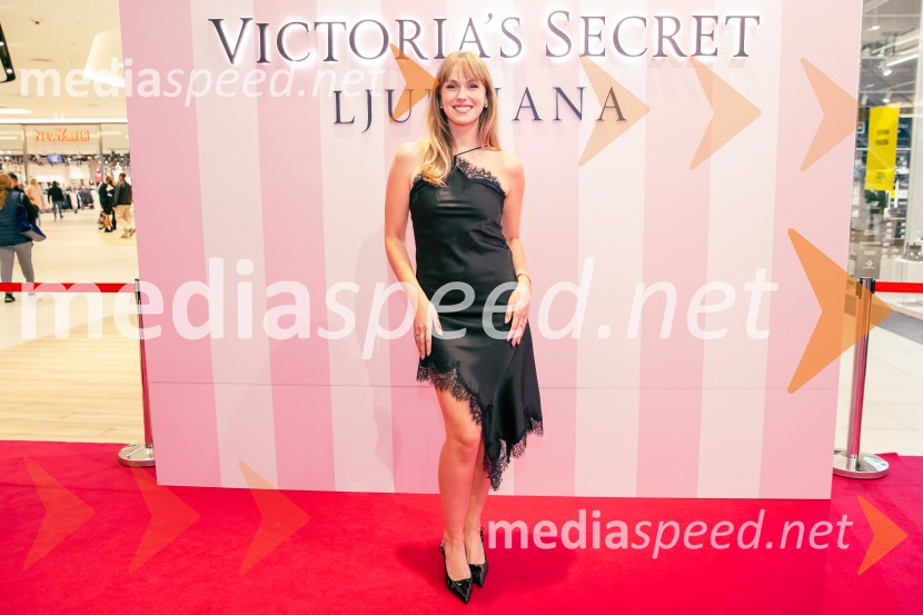  Melani Mekicar, radijska in televizijska voditeljicaVictoria's Secret odprla svojo prvo trgovino v Sloveniji