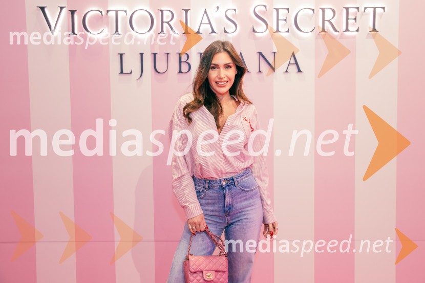  Anja Jenko, fotomodelVictoria's Secret odprla svojo prvo trgovino v Sloveniji