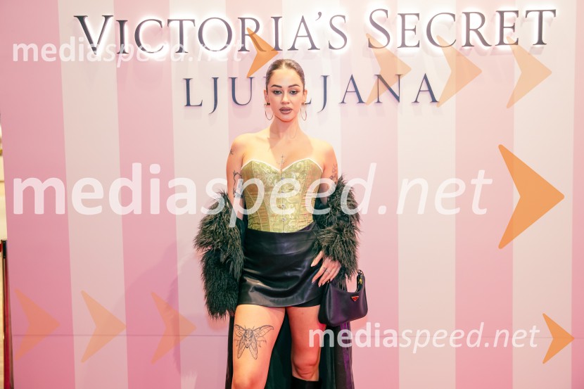  Gaja Prestor, pevkaVictoria's Secret odprla svojo prvo trgovino v Sloveniji