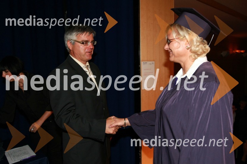 Mag. Samo Hribar Milič, generalni direktor GZS in diplomantka VSŠ Academia15. obletnica poslovnega sistema Academia in svečana podelitev diplom Višje strokovne šole Academia