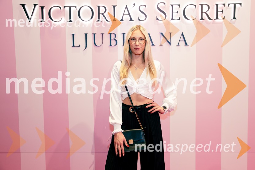  Klara Japelj, osebna trenerkaVictoria's Secret odprla svojo prvo trgovino v Sloveniji