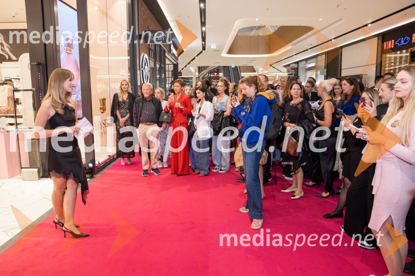 Victoria's Secret odprla svojo prvo trgovino v Sloveniji