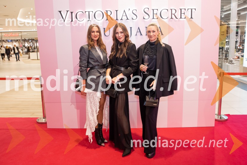  Tara Zupančič, voditeljica;  Aleksandra  Balmazović, igralka;  Špela Štamol, glavna urednica in vodja projekta GRAZIA Beauty AwardsVictoria's Secret odprla svojo prvo trgovino v Sloveniji