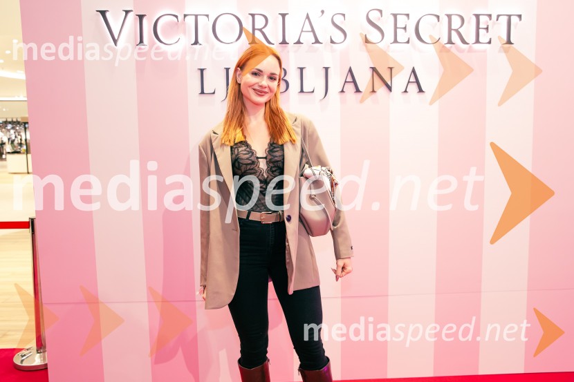  Gaja Hribernik, ustvarjalka vsebin, osebna trenerkaVictoria's Secret odprla svojo prvo trgovino v Sloveniji