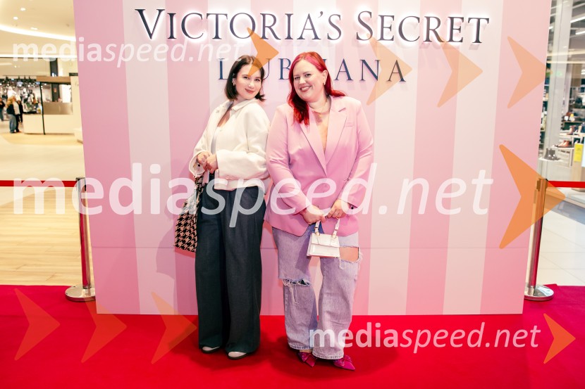  ... ;  Nataša Mernik - Anakrejevska, modna blogerkaVictoria's Secret odprla svojo prvo trgovino v Sloveniji