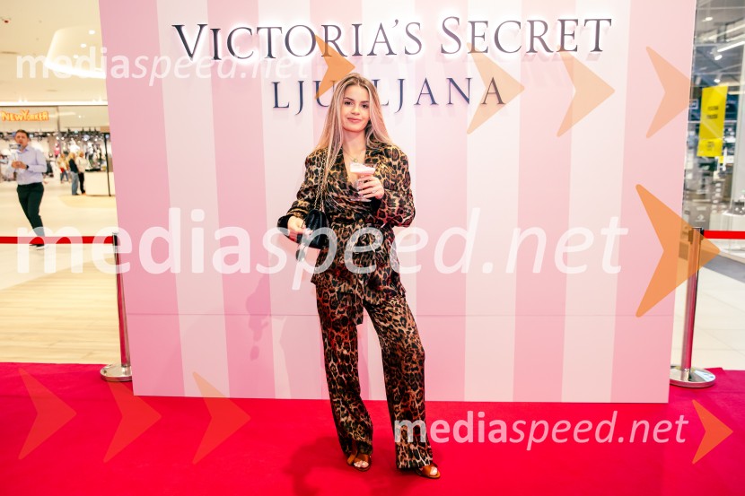  Tia VerdevVictoria's Secret odprla svojo prvo trgovino v Sloveniji