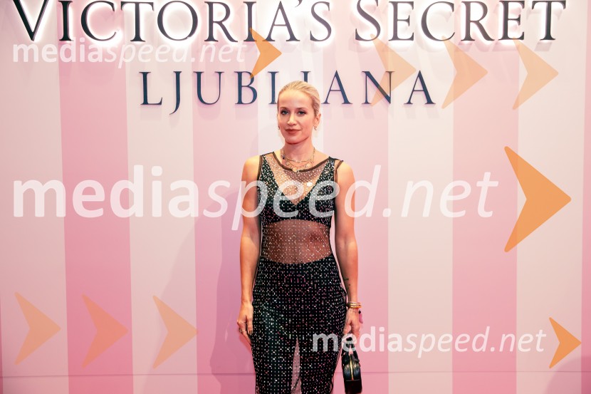  Nina Grilc, Femme fatale 2025Victoria's Secret odprla svojo prvo trgovino v Sloveniji