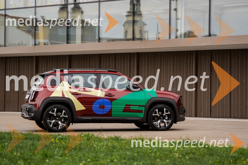 Slovenska predstavitev Renault 4 E-tech