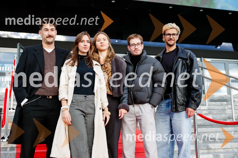 Takšno je življenje, predpremiera nadaljevanke