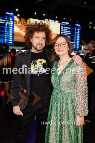  Janez Dovč, glasbenik;  ... Takšno je življenje, predpremiera nadaljevanke