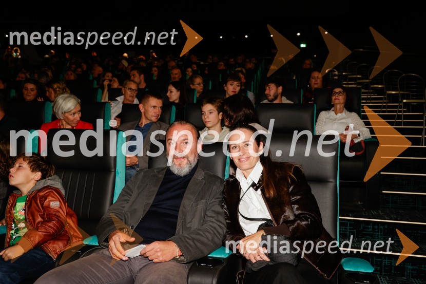  Žiga Čamernik, igralec, pedagog, kritik/recenzent;  ... Takšno je življenje, predpremiera nadaljevanke