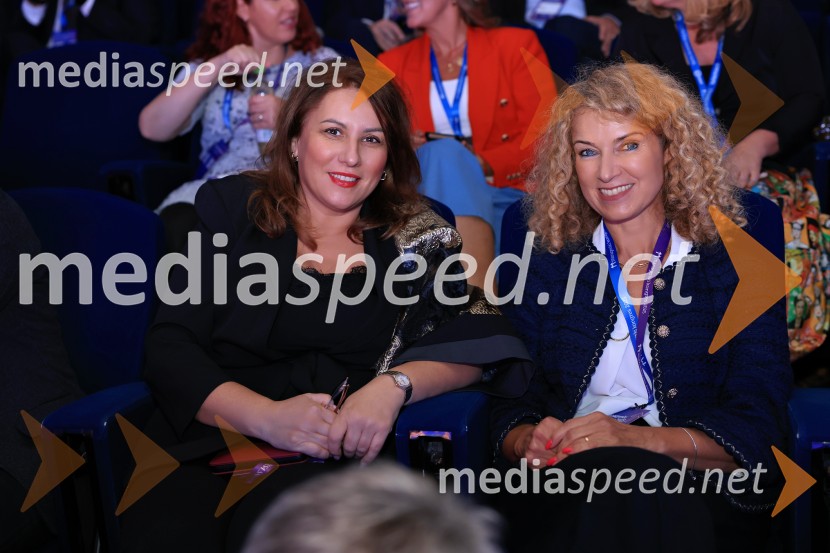  Tatjana  Vogrinec Burgar, predsednica uprave, Elektro Maribor;  Karmen Dietner, predsednica uprave Pokojninske družbe AManagerski kongres 2025, prvi dan