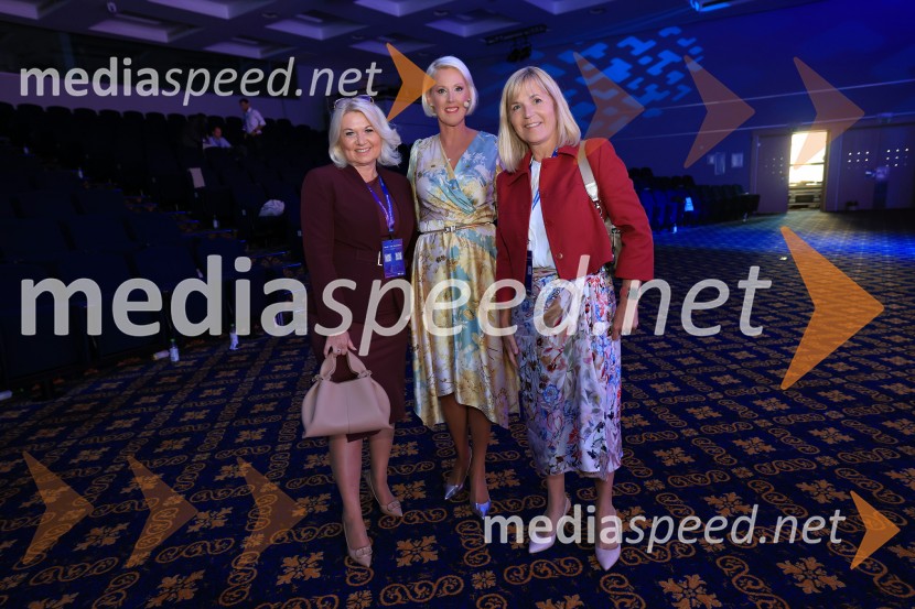  ... ;  Petra Juvančič, izvršna direktorica, Združenje Manager;  Medeja Lončar, direktorica Siemens Slovenija ter pobudnica izbora Inženirka letaManagerski kongres 2025, prvi dan