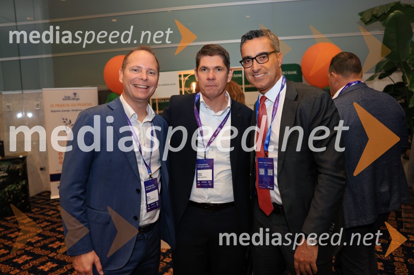  ... ;  ... ;  Luigi Fuzio, predsednik uprave, Intesa Sanpaolo BankManagerski kongres 2025, prvi dan