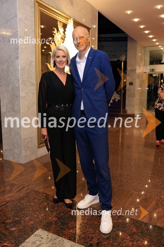  Petra Juvančič, izvršna direktorica, Združenje Manager; mag. Iztok Seljak, predsednik, Združenje ManagerManagerski kongres 2025, prvi dan