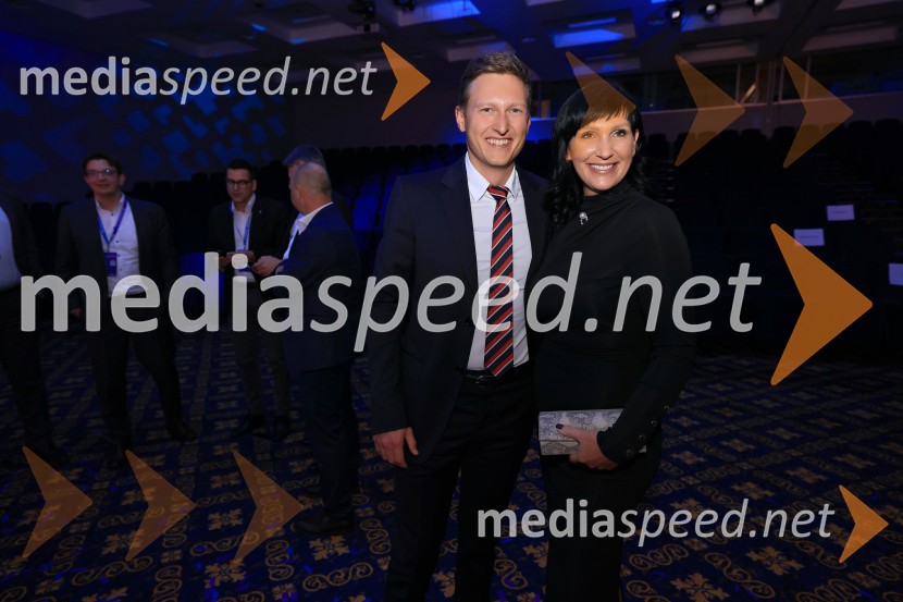  ... ;  Karmen Pangos, poslovna direktorica, Perutnina Ptuj d.o.o.Managerski kongres 2025, prvi dan