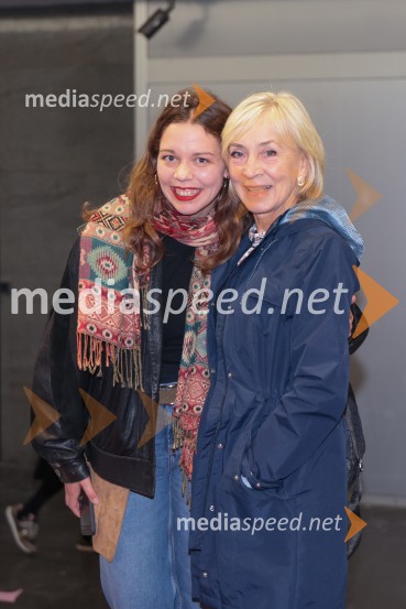  Katarina Oblak, MGL;  ... Tukaj v temenem gozdu, premiera drame MGL