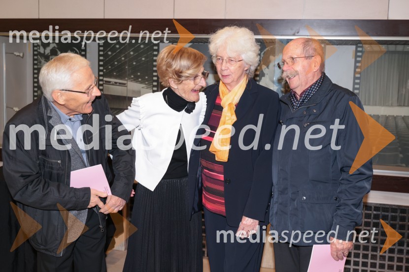  Tone Peršak, režiser;  Mojca Kreft, dramaturginja in teatrologinja;  ... ;  Milan DeklevaTukaj v temenem gozdu, premiera drame MGL