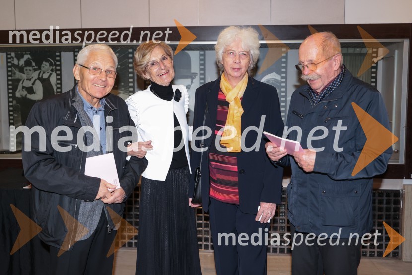  Tone Peršak, režiser;  Mojca Kreft, dramaturginja in teatrologinja;  ... ;  Milan DeklevaTukaj v temenem gozdu, premiera drame MGL