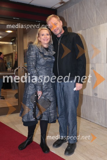  Tatjana Doma, dramaturginja SLG Celje;  Alen Jelen, režiser, dramaturg, umetniški vodja, igralecTukaj v temenem gozdu, premiera drame MGL