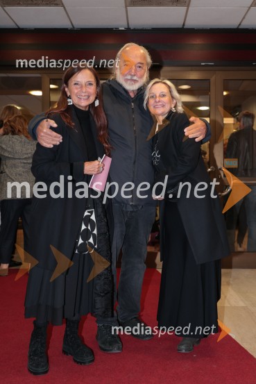  Darja Hlavka Godina, glasbena oblikovalka;  Karpo Godina, režiser;  ... Tukaj v temenem gozdu, premiera drame MGL