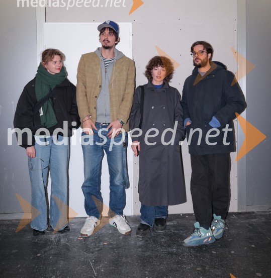  ... ;  Val Fürst, PTČ;  ... ;  ... Tukaj v temenem gozdu, premiera drame MGL