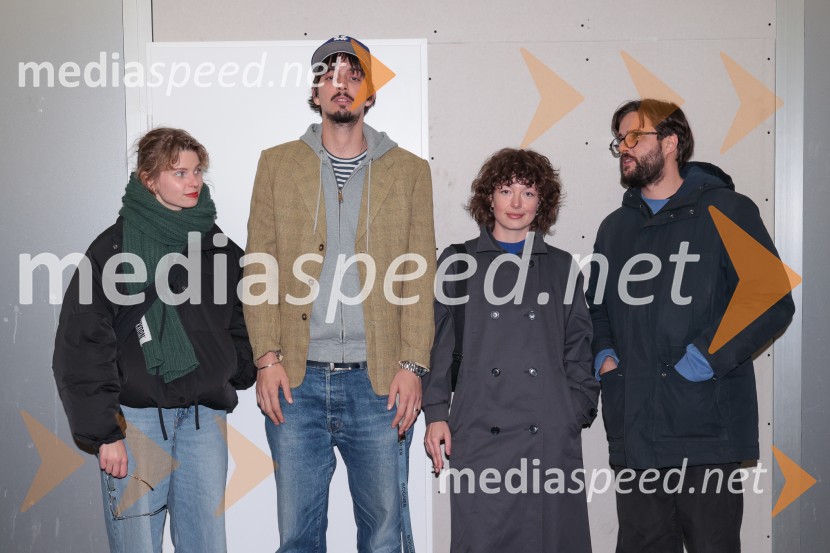  ... ;  Val Fürst, PTČ;  ... ;  ... Tukaj v temenem gozdu, premiera drame MGL