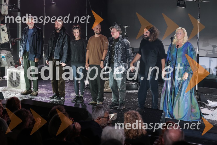  Boris  Kerč, igralec;  Jaka Lah, igralec;  Nina Rakovec, igralka, pevka;  Jernej Gašperin, igralec;  Jure Rajšp, igralec;  Andrej  Kobal, glasbenik;  Judita Zidar, igralkaTukaj v temenem gozdu, premiera drame MGL