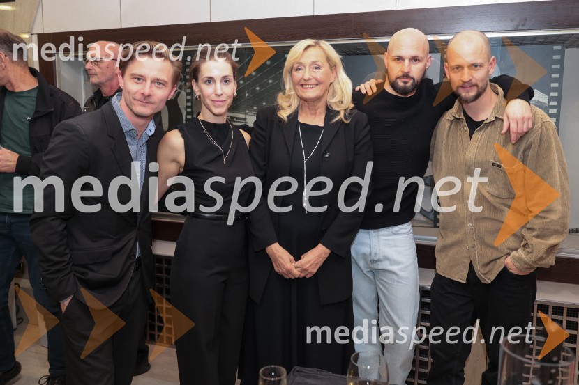  Jure Rajšp, igralec;  Nina Rakovec, igralka, pevka;  Judita Zidar, igralka;  Jernej Gašperin, igralec;  Jernej Gašperin, igralecTukaj v temenem gozdu, premiera drame MGL