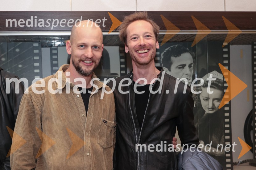  Jernej Gašperin, igralec;  ... Tukaj v temenem gozdu, premiera drame MGL