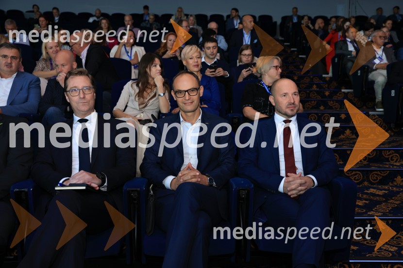  ... ;  Anže Logar, predsednik stranke Demokrati, poslanec Državnega zbora Republike Slovenije;  ... Managerski kongres 2025, drugi dan