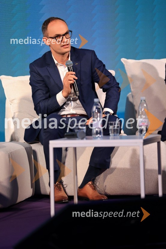  Anže Logar, predsednik stranke Demokrati, poslanec Državnega zbora Republike SlovenijeManagerski kongres 2025, drugi dan