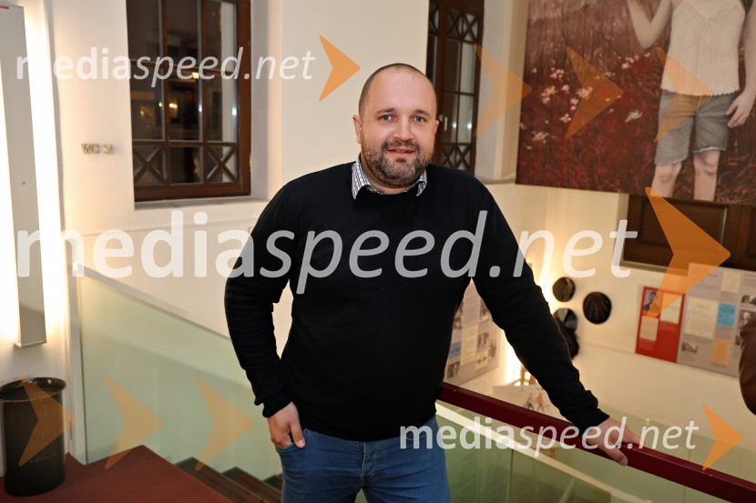 Žival si, premiera v Mestnem gledališču Ptuj