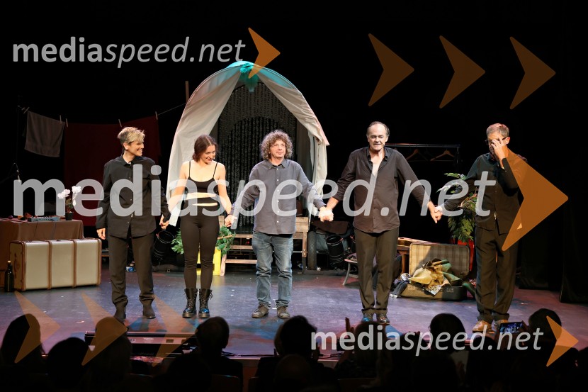  Špela  Huzjak;  Liza Marijina, igralka;  Matjaž Latin, režiser in igralec;  Jure Ivanušič, dramski igralec in glasbenik;  Žiga Golob, kontrabasistŽival si, premiera v Mestnem gledališču Ptuj