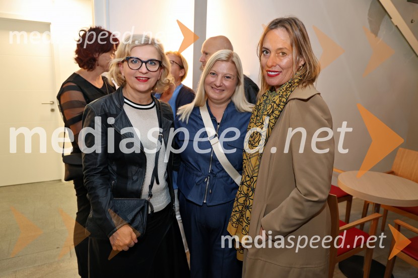  Karmen Podlesnik Marčič, novinarka RTV SLO;  ... ;  Alenka Slavinec, fotografinjaŽival si, premiera v Mestnem gledališču Ptuj