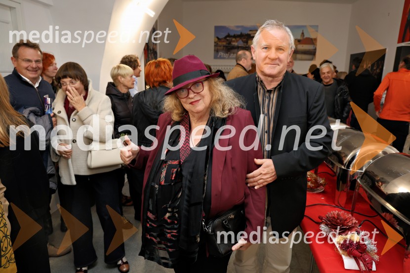  Alenka Cilenšek, igralka;  ... Žival si, premiera v Mestnem gledališču Ptuj