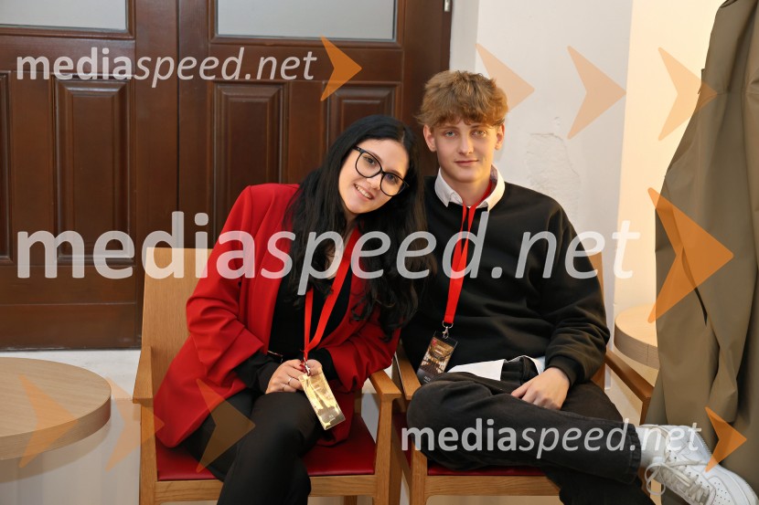 Žival si, premiera v Mestnem gledališču Ptuj