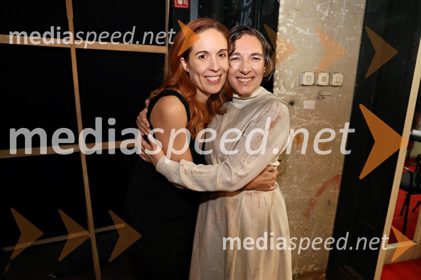  Helena  Minić Matanić, igralka;  Maša Žilavec, igralkaMedeja, premiera drame SNG Maribor