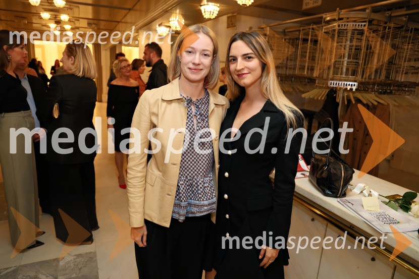  Julija Klavžar, igralka;  Daša Doberšek, igralkaMedeja, premiera drame SNG Maribor