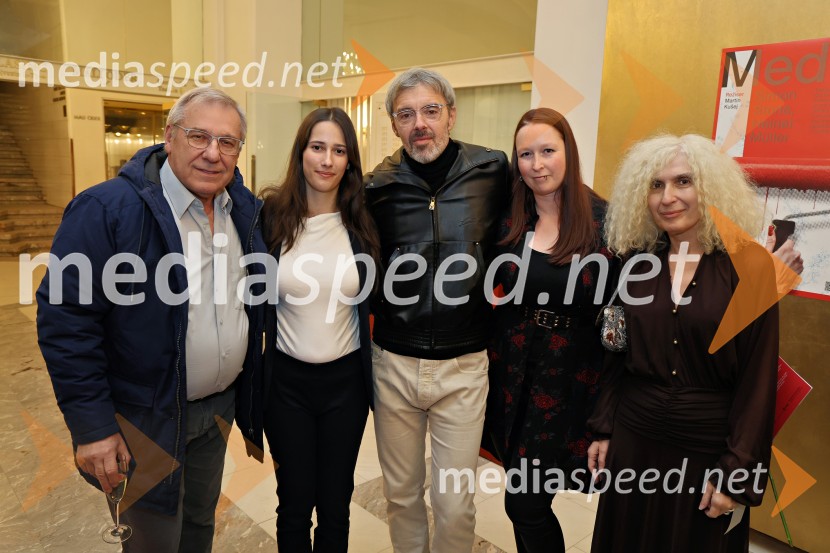  Aleš Valič, igralec;  ... ;  Uliks Fehmiu, igralec;  ... ;  Vesna Đikanović, dramaturginjaMedeja, premiera drame SNG Maribor