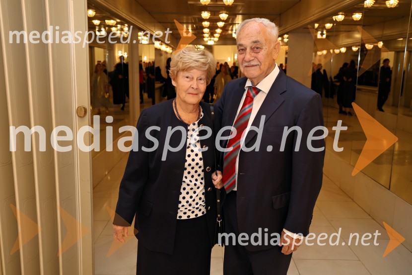  Alojzija Čas Moge;  Rudolf Moge, nekdanji politikMedeja, premiera drame SNG Maribor