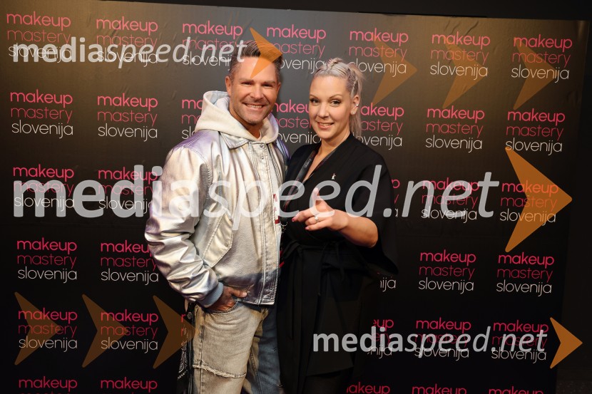  Sebastian Podgornik, pevec in plesalec;  Mateja Naberšnik, maskerkaMakeup Mastery Slovenija