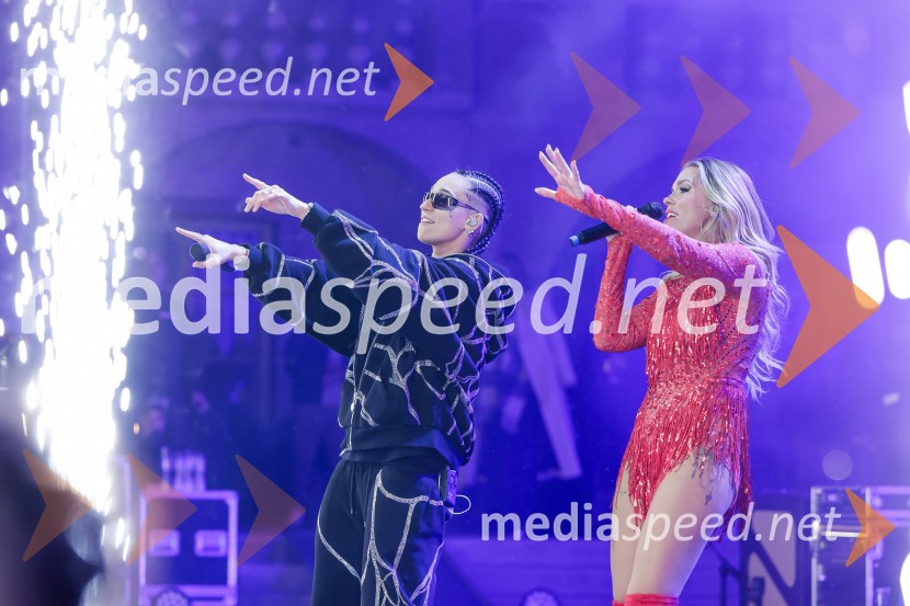  Mia Puhar Rodin - Masayah, pevka;  Nika Zorjan, pevkaNika Zorjan na velikem odru Križank