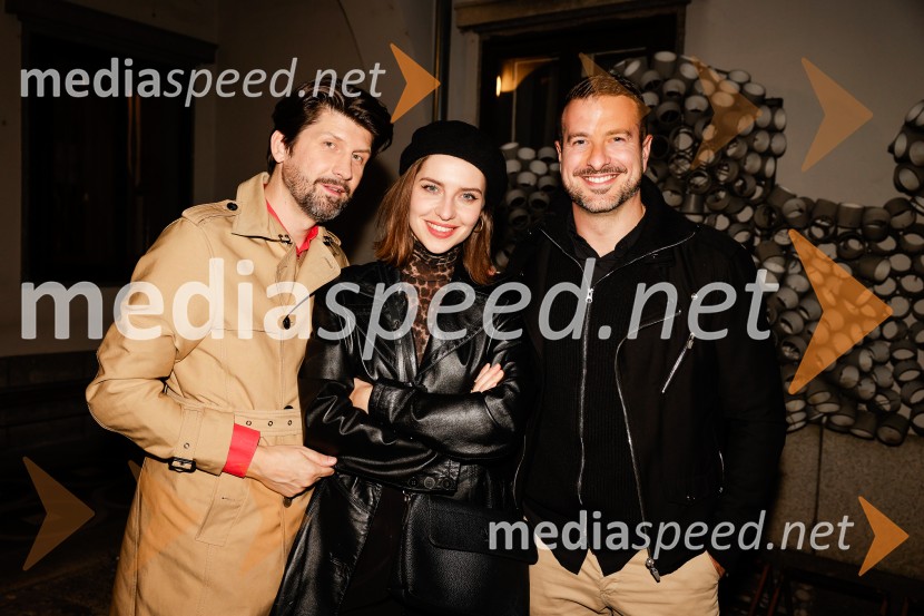  Tomaž Mihelič - Marlenna, član skupine Sestre;  Maja Keuc, pevka, Amaya;  ... Nika Zorjan na velikem odru Križank