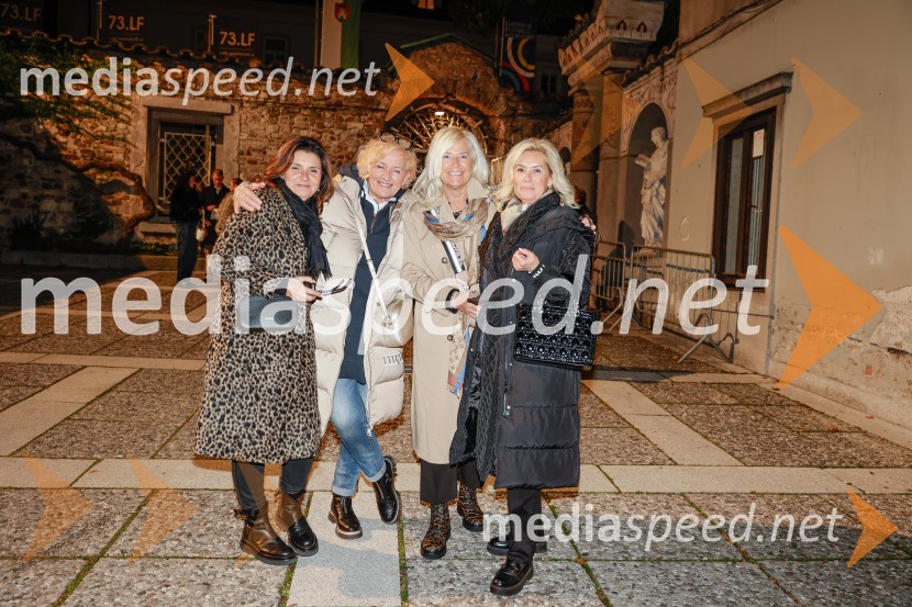 Nika Zorjan na velikem odru Križank