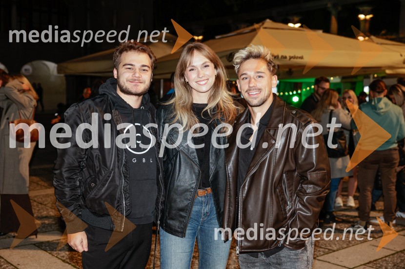  ... ;  Melani Mekicar, radijska in televizijska voditeljica;  Jaka Bizjak, video producentNika Zorjan na velikem odru Križank