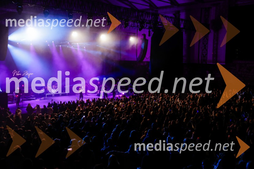 Nika Zorjan na velikem odru Križank