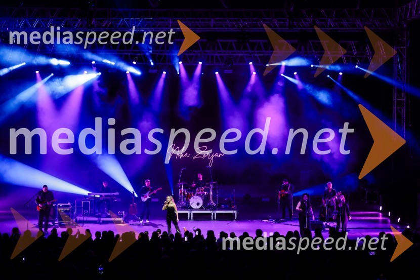 Nika Zorjan na velikem odru Križank